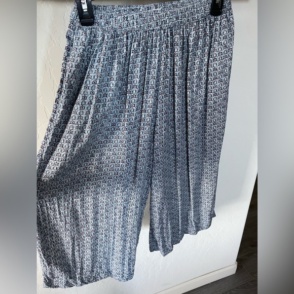 Abercrombie & Fitch| Boho Wide Leg Cropped Pants, Size XS•••Geometric Pattern - Picture 4 of 13